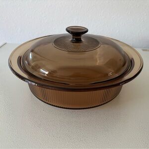 Elegant Amber Glass Casserole Dish with Lid